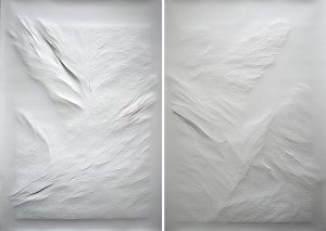 Angèle Guerre, plasticienne, 2019, « Tendres Textes », dimensions 1m35 x 2m50. Papiers incisés au scalpel 