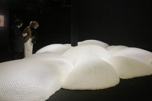 L’installation « Nuage » d’Emilie Faïf est présentée à la Fondation François Schneider à Wattwiller jusqu’au 30 septembre. 