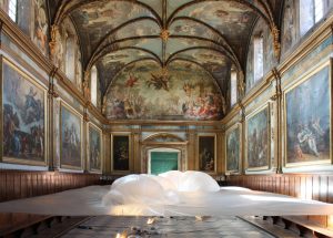 Emilie Faïf, visual artist, 2015, installation in the Chapelle des Carmélites, Toulouse. Festival ” Les Jardins synthétiques ” in partnership with the Fondation Espace Écureuil.