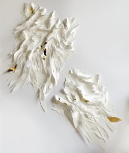 Valérie Henry – House of Talent, contemporary art sale. Angèle Guerre, Nu orné XI, scalpel-incised paper and gold leaf, 2024, 1,750 cm x 1,500 cm, original piece