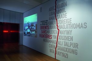 Scenography, signage and graphism of the exhibition « Orients sans frontières » – Espace culturel Louis Vuitton.
