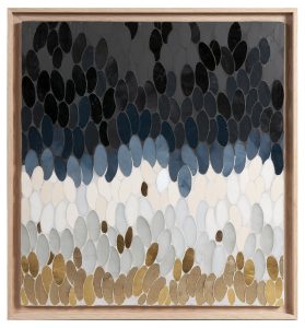 May 2019. Auction Sale “Material & Manner” in Drouot Estimations Paris. On this occasion, Mathilde Jonquière presents the artwork “Plume” mosaic of artisanal glass enamels, porcelain stoneware, gold tesserae. 