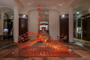September 2014 – Royal Monceau Raffles Paris – Fleurs de Paris – Installation in the hotel lobby.