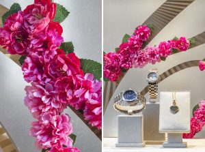 Soline d’Aboville, scenographer, June 2020, Chopard Spring-Summer 2020 window animations. Soline d’Aboville pursues its collaboration with the House of Chopard and dresses up with flowers for the summer of 2020, the brand’s iconic C. 