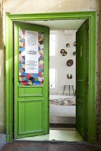 Pendant la Paris Design Week, Ich&Kar présente le Penrose Project
<p>avec Bazartherapy, son éditeur.</p>