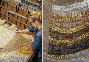 Mathilde Jonquière, artiste mosaïste, mars 2025, fresque en mosaïque de 3,55 m x 2,75 m pour la boutique Cartier, Dubaï. © Noémie Graciani