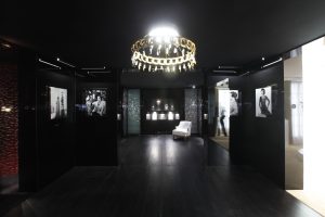 Soline d’Aboville, scénographe, 2012-2013, Exposition itinérante « Création et Expertise », Chanel. Exposition dédiée à la présentation des collections de Haute Joaillerie de la Maison Chanel. 